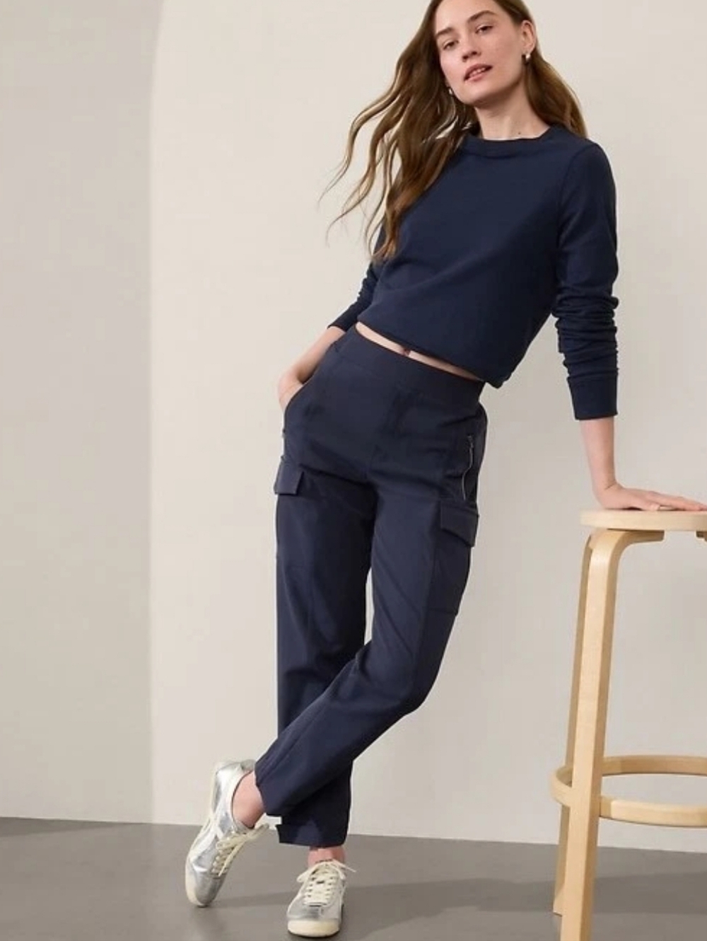 Athleta Endless High Rise Cargo Pants Size 6 Navy